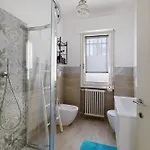 Bella Vista Apartment *